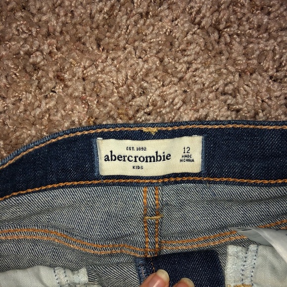 Abercrombie Jean Shorts - Picture 3 of 3